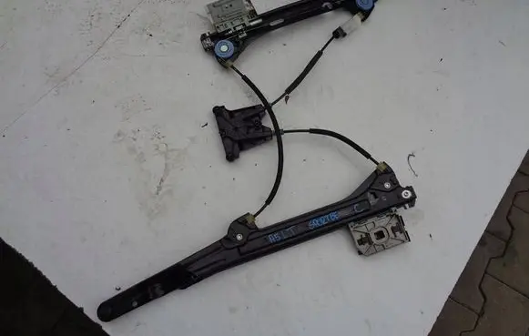 Audi A5 Sportback 8TA Rear door window regulator with motor