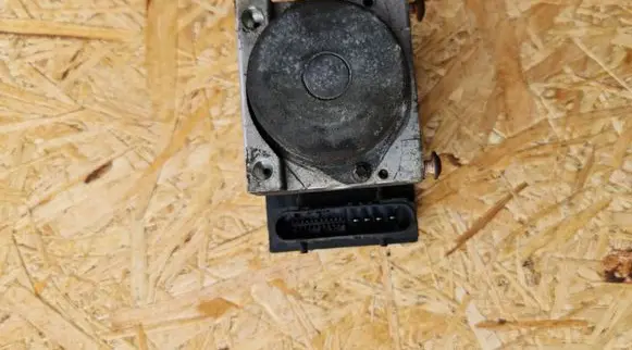 Renault Megane II ABS Pump 0265800519 79016G0963 5447L4131007