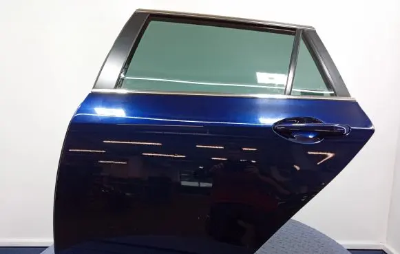 Mazda 6 Rear door