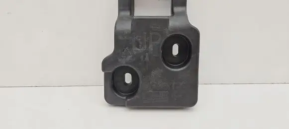 Polestar 4 Radiator support slam panel bracket 80008580 8894117344 P417