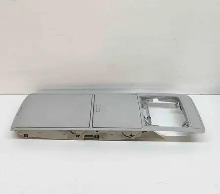 Glove box