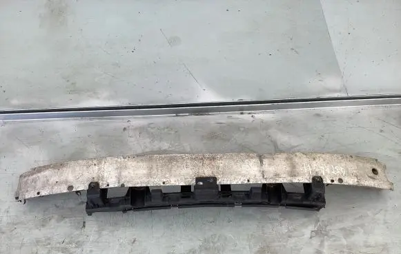 Opel Astra H Front bumper cross member 