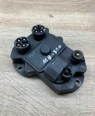 Mercedes-Benz E W211 Ignition amplifier control unit 6ZylSpark