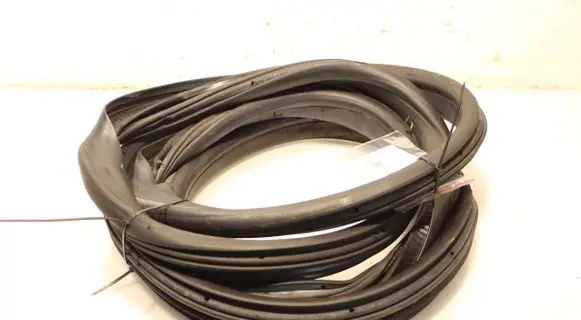 Ford Connect Rubber seal rear door 