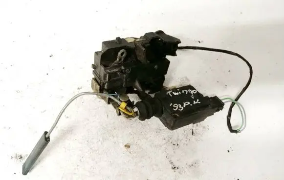 Renault Twingo I Front door lock