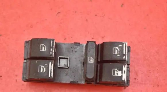 Skoda Octavia Mk2 (1Z) Electric window control switch 0000