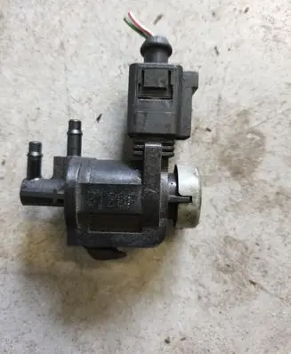 Seat Ibiza IV (6J,6P) Valve vacuum 