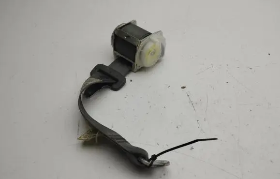 Toyota Prius (XW20) Middle seatbelt (rear) 7E5130
