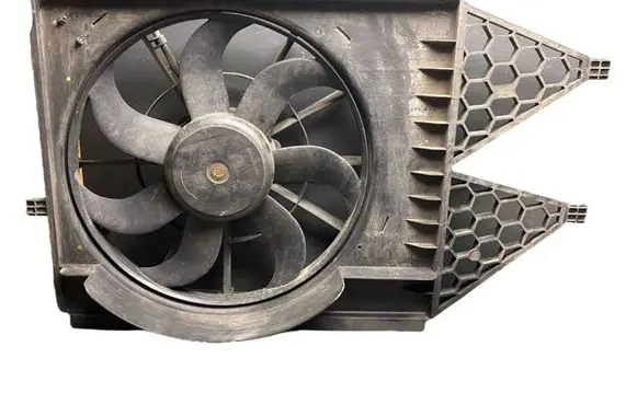 Seat Ibiza IV (6J,6P) Radiator cooling fan shroud 6R0121207