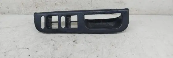 Volkswagen PASSAT B5 Front door window switch trim 3B1867171F