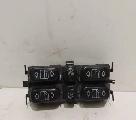 Mercedes-Benz A W168 Electric window control switch 1688206810 03753201