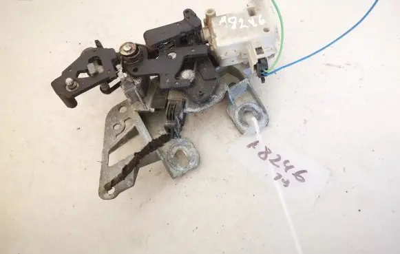 Volkswagen PASSAT B5 Central locking motor 