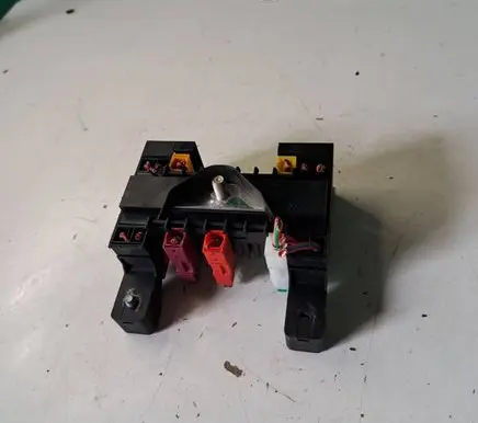 Mercedes-Benz E W211 Fuse module 2115450301 13943311 13943271
