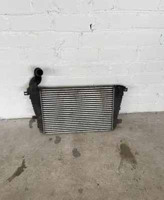 Opel Zafira B Intercooler radiator WTP9030