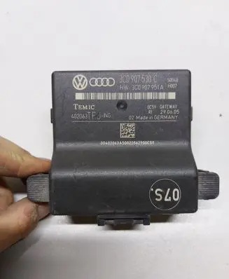 Volkswagen PASSAT B6 Gateway control module 3C0907530C