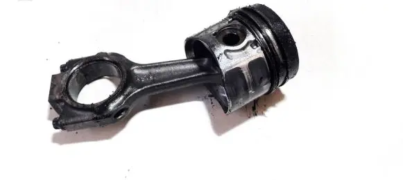 Ford Escort Piston with connecting rod SXS4Q