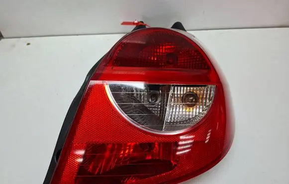 Renault Clio III Rear/tail lights S27639606 89035080