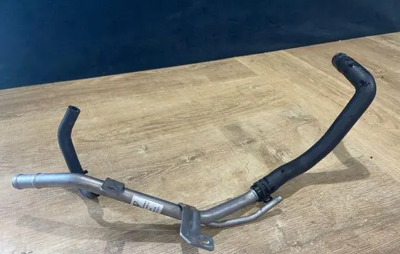 Porsche Macan (95B) Engine coolant pipe/hose 95B121065A 57165 N10305E235