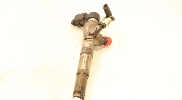 Fuel injector