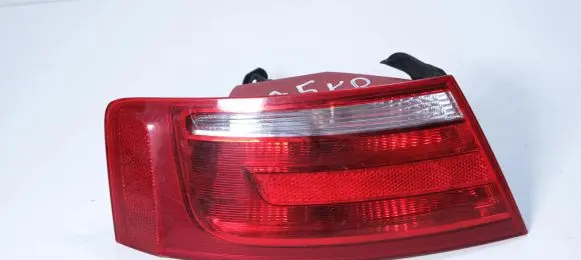 Audi A5 8T 8F Rear/tail lights 8T8945095