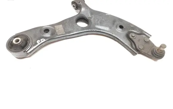 KIA Sorento Front lower control arm/wishbone