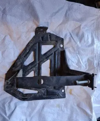 BMW 3 E46 Battery bracket 