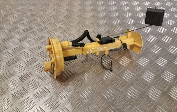 BMW X5 E70 Fuel level sensor 