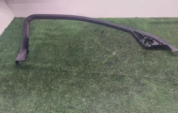 Audi A4 S4 B8 8K Front door glass trim molding 8K0867609
