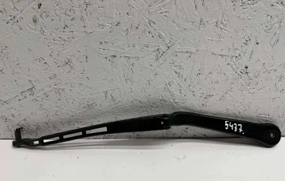 BMW 3 E90 E91 Front wiper blade arm 7171639