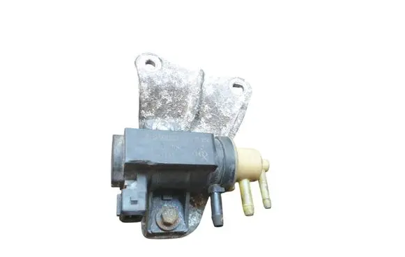 Renault Trafic III (X82) Turbo solenoid valve 149566740R 17T236 70181413