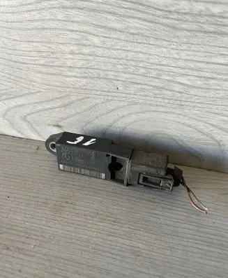 Mercedes-Benz E W211 Airbag deployment crash/impact sensor A0028202726