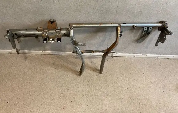 Volkswagen Golf VIII Dashboard cross member/frame bar 5H1858965
