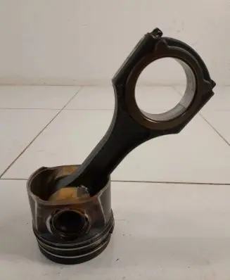Mercedes-Benz Sprinter W906 Piston with connecting rod A65100