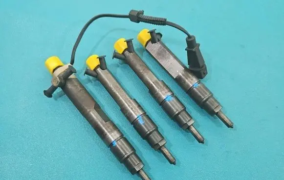 Skoda Octavia Mk1 (1U) Fuel injector 028130201S IMPRK1519041