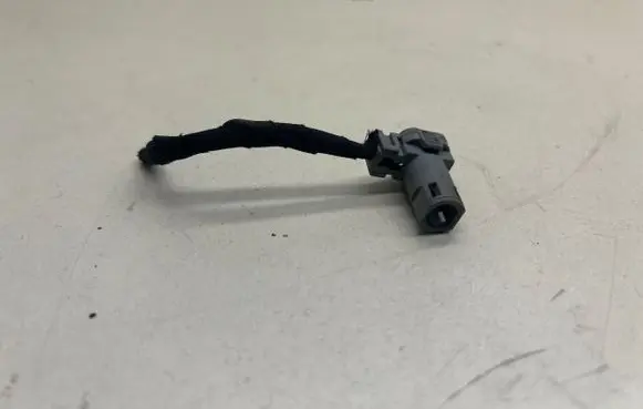 Mercedes-Benz B W247 Ignition plug leads 0445457928