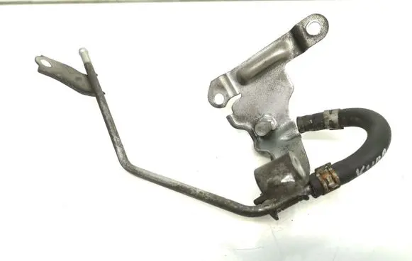Lexus IS 220D-250-350 Fuel line pipe
