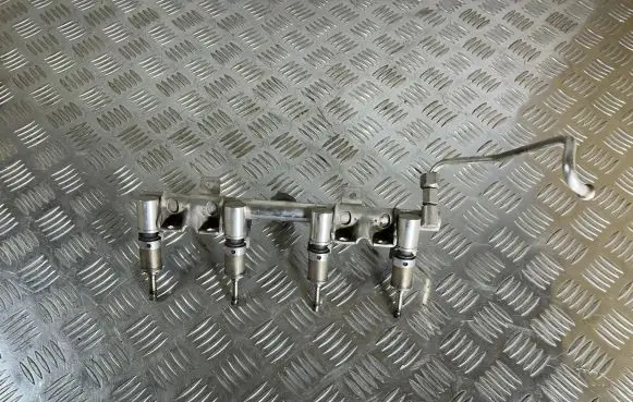 BMW 1 F20 F21 Fuel main line pipe 7592426