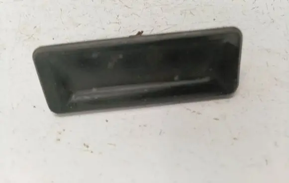 Skoda Octavia Mk2 (1Z) Tailgate opening switch 