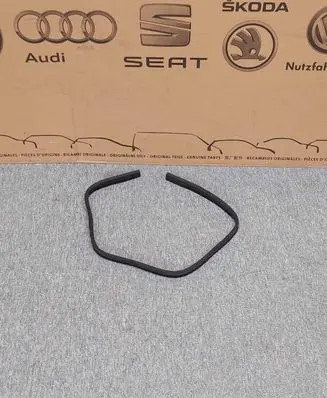Volkswagen Golf VII Engine compartment rubber 5G0823723 5G0823723B