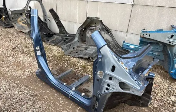 Subaru Forester SK Front quarter panel 