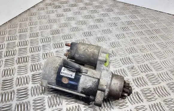 Nissan Almera Tino Starter motor 23300wd001 M008t71371
