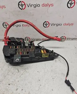 BMW 5 E60 E61 Fuse box set 6906588 518811047 6906598