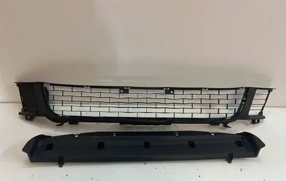 Honda Accord Front bumper lower grill 71106TL0G7 71104TL0G0