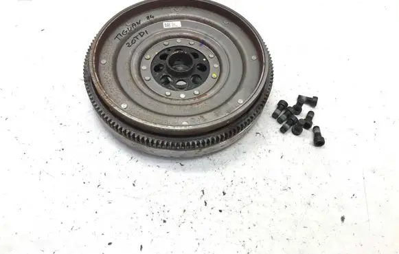 Volkswagen Tiguan Dual mass flywheel 05L105266L
