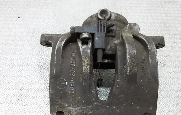 Mercedes-Benz E W210 Front brake caliper Z06028295