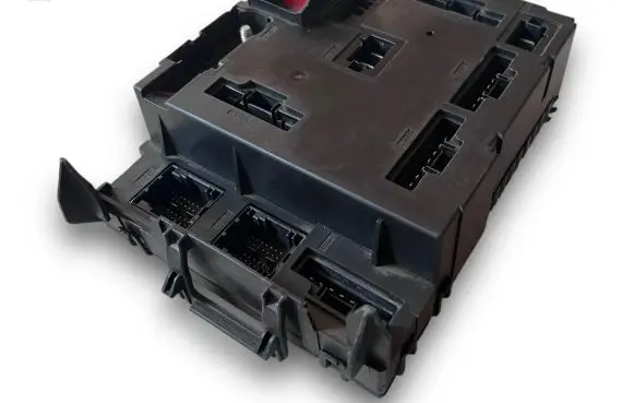 Smart ForTwo II Central body control module S815 A4515401950