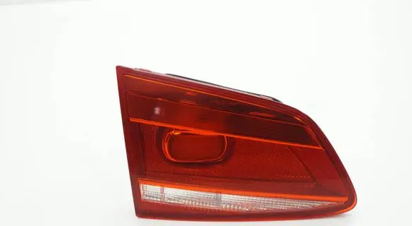 Volkswagen PASSAT B7 Tailgate rear/tail lights 3AF945093KACR