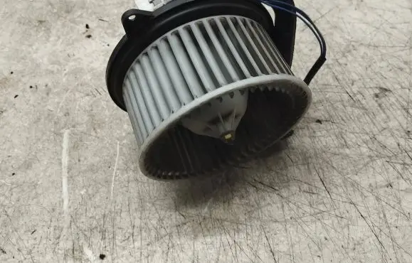 Mazda 323 F Heater fan/blower