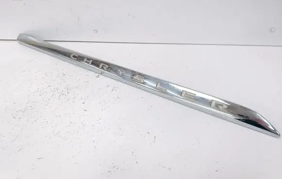 Chrysler Town u0026 Country V Front door trim (molding) 05182598AA