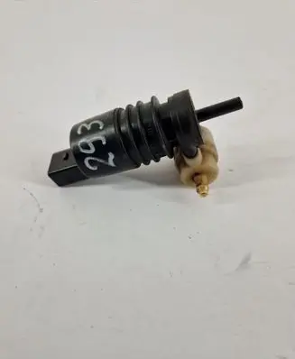 Volkswagen Touran II Windscreen/windshield washer pump 1K6955651